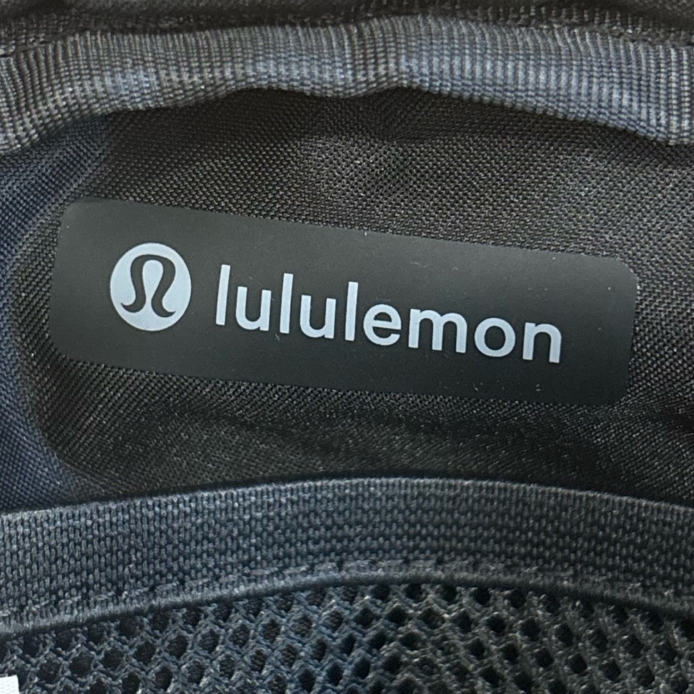 NWT Lululemon Everywhere Belt Bag Long Strap In Thawed Camo Grey Multi - Picture 7 of 9